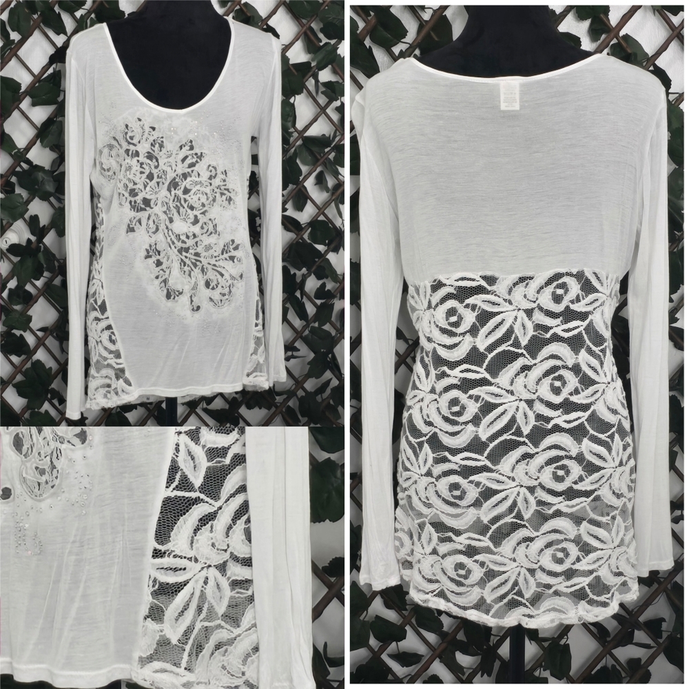 Daytrip Asymetrical Rhinestones Lace Top Med